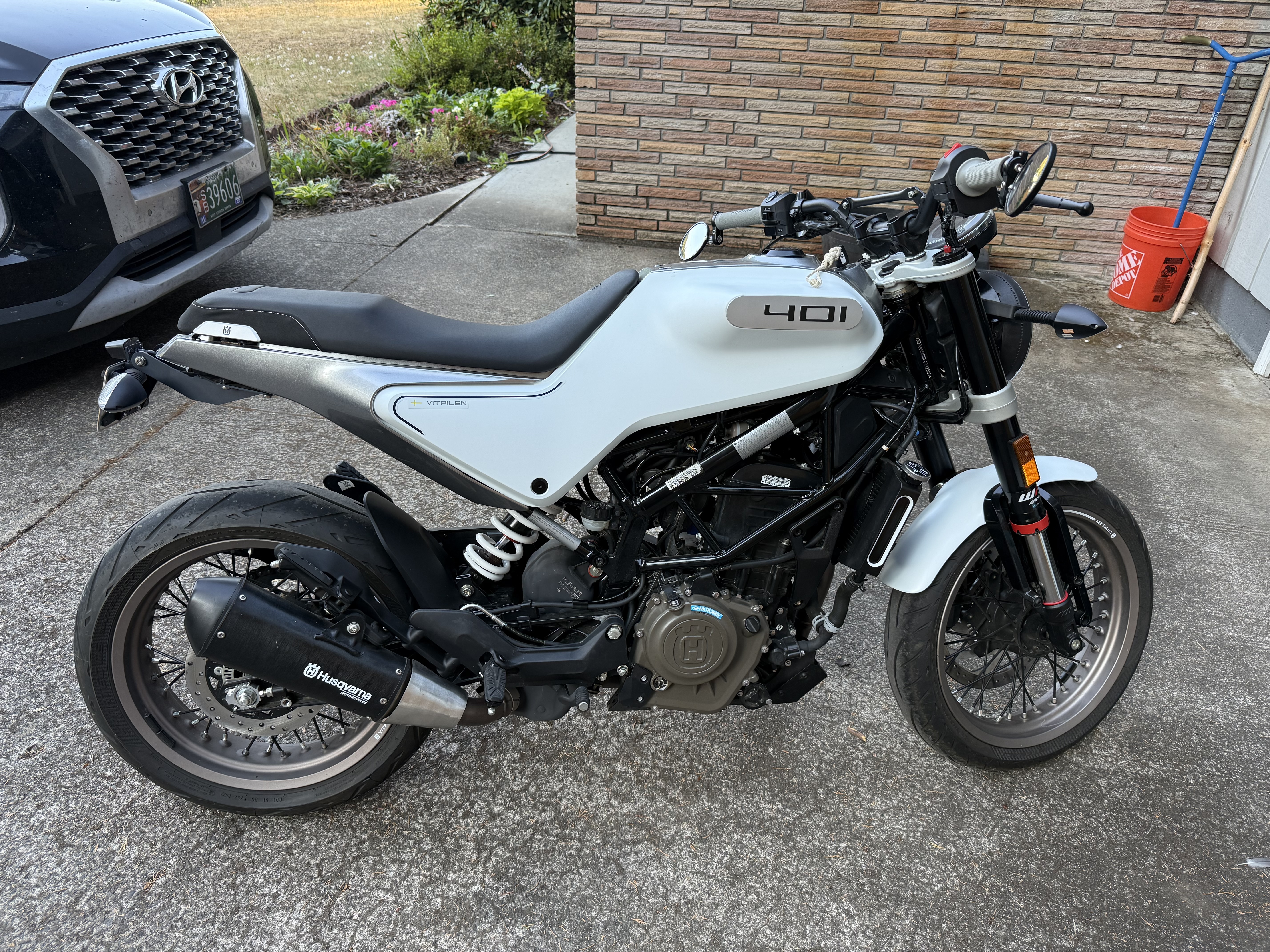 2023 Husqvarna VITPILEN 401 401 in Oakridge, OR
