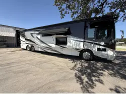 2015 TIFFIN MOTORHOMES ALLEGRO BUS 45 LP