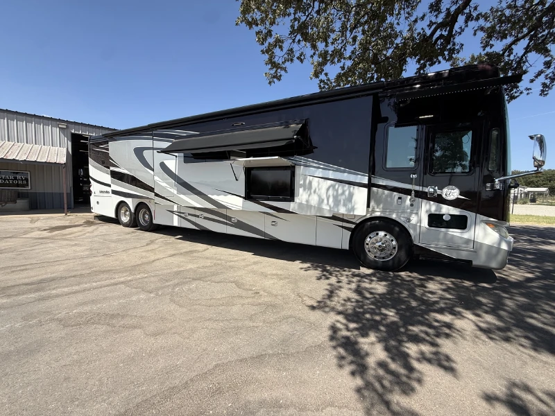 2015 TIFFIN MOTORHOMES