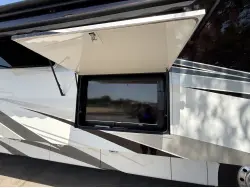 2015 TIFFIN MOTORHOMES ALLEGRO BUS 45 LP