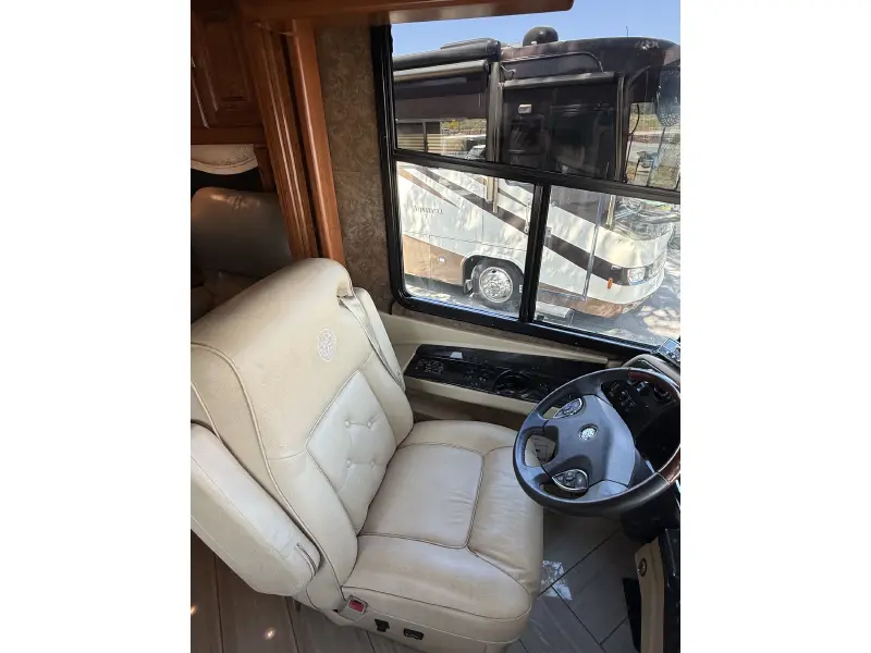 2015 TIFFIN MOTORHOMES ALLEGRO BUS 45 LP