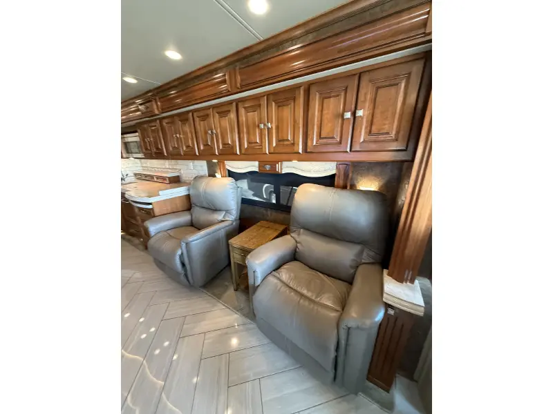 2015 TIFFIN MOTORHOMES ALLEGRO BUS 45 LP