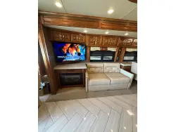 2015 TIFFIN MOTORHOMES ALLEGRO BUS 45 LP