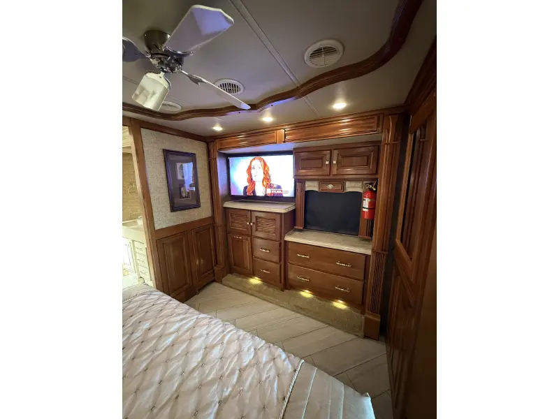 2015 TIFFIN MOTORHOMES ALLEGRO BUS 45 LP