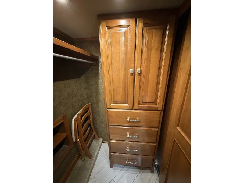 2015 TIFFIN MOTORHOMES ALLEGRO BUS 45 LP