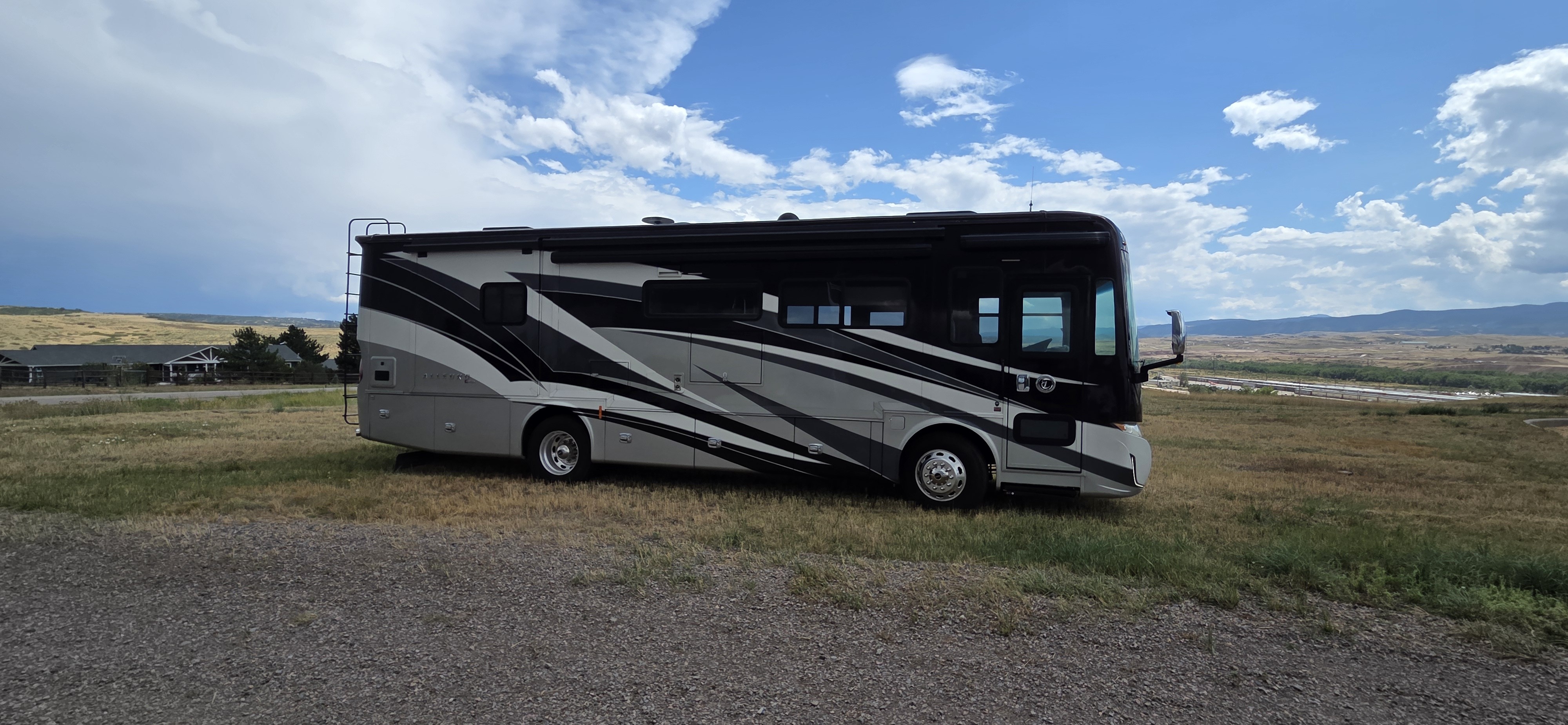 2021 Tiffin Motorhomes ALLEGRO RED 33 AA RV
