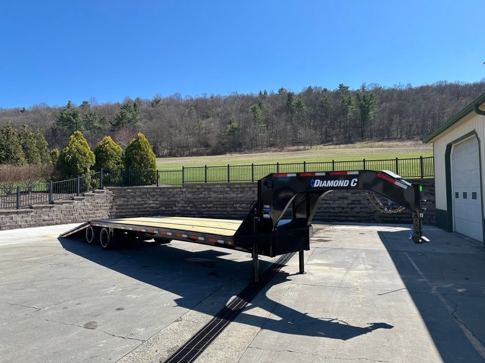 2026 DIAMOND C FMAX212 in Cocolamus, PA