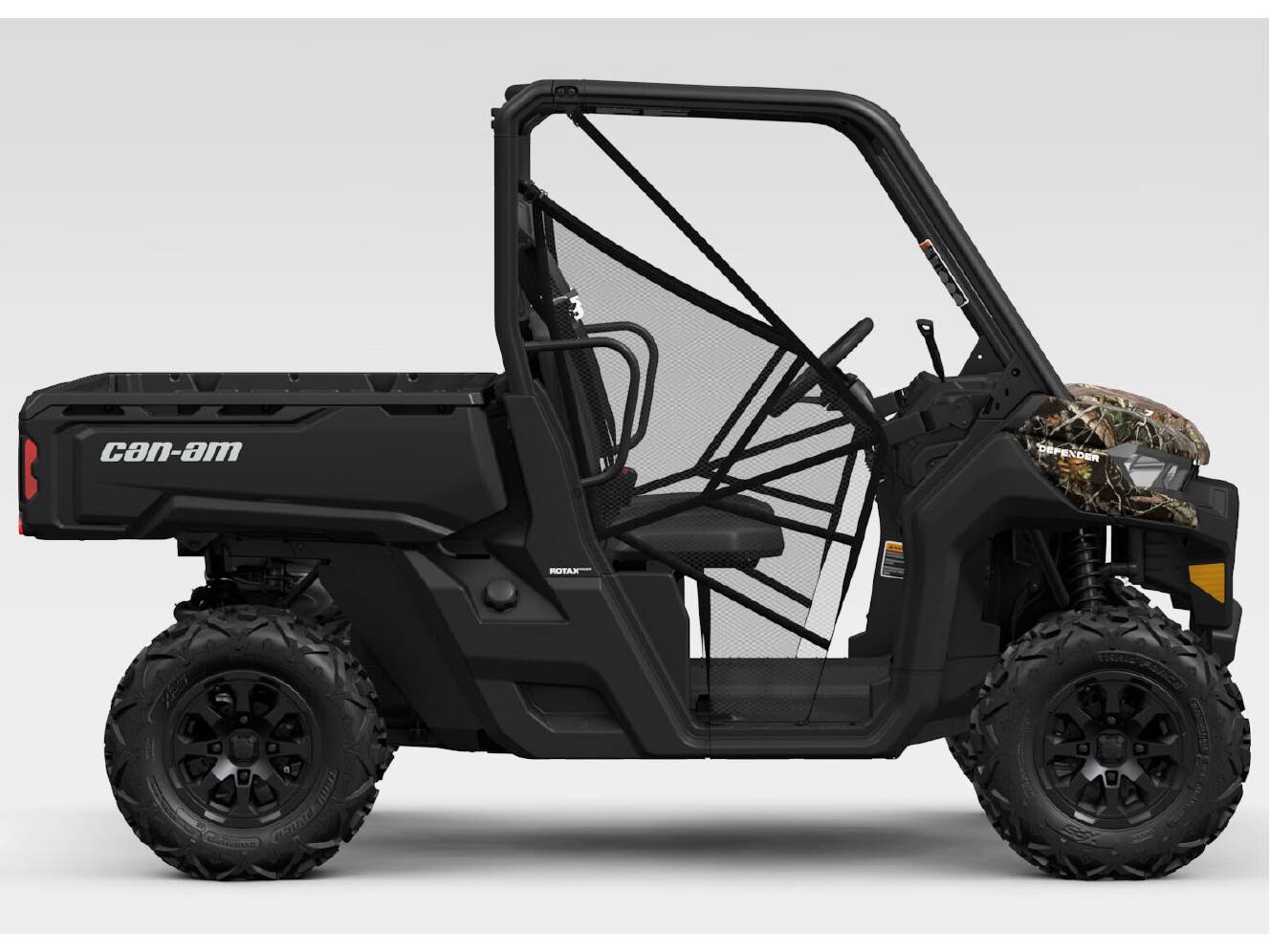 A photo of this 2026 Can-Am Defender DPS HD7