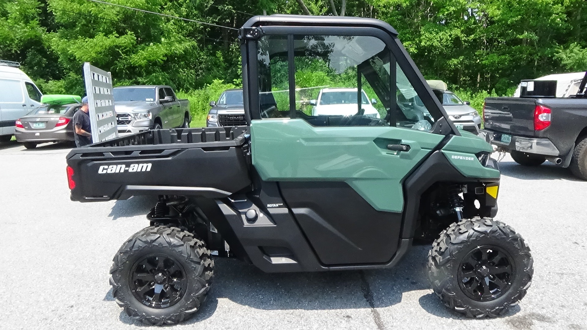 2026 Can-Am Defender DPS CAB UTV/Utility ATV