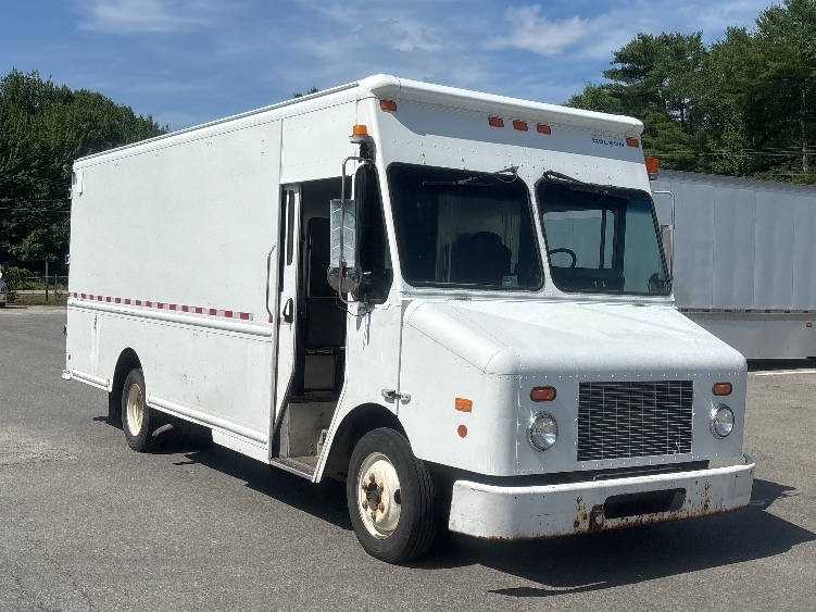 2008 Freightliner MT45 in Londonderry, NH