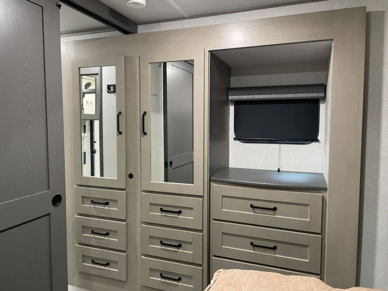 A photo of this 2023 Grand Design Reflection 296RDTS