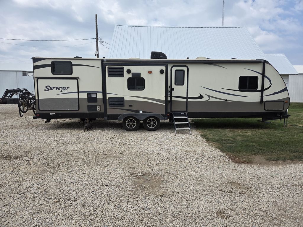 2017 Forest River Surveyor 322BHLE in anthon IA
