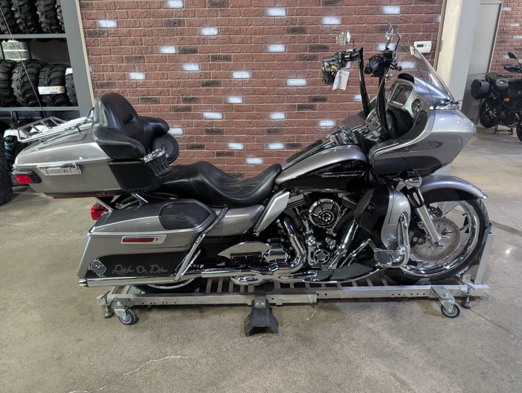 2016 Harley-Davidson Touring FLTRU - Road Glide Ultra ULTRA in Dimondale, MI