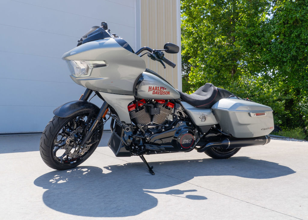 2025 Harley-Davidson FLTRXSTSE - CVO Road Glide ST CVO ST in Osage Beach, MO