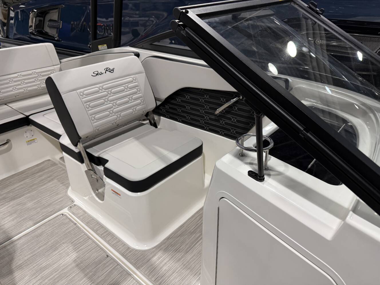 A photo of this 2026 Sea Ray SPX 210