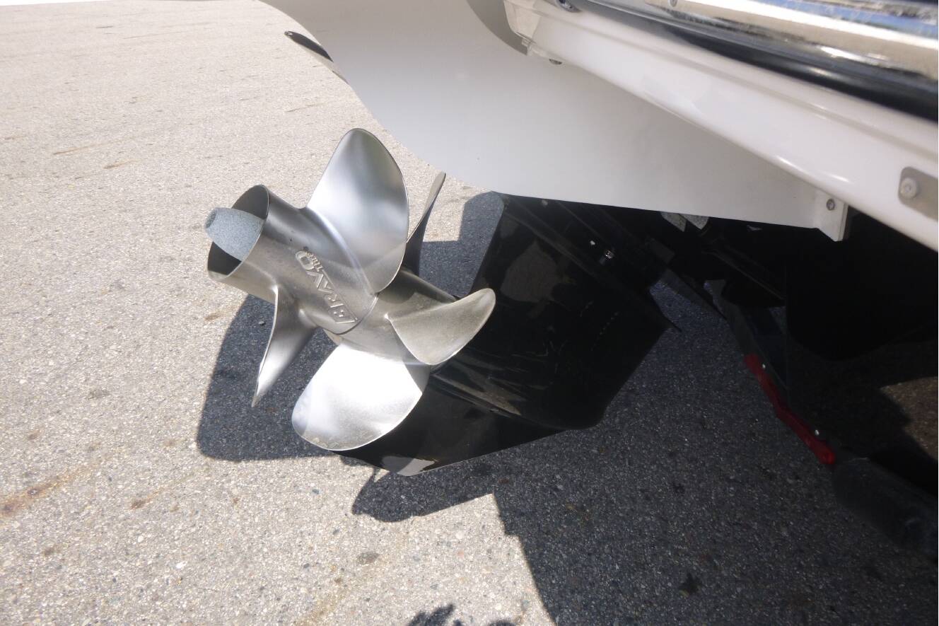 A photo of this 2021 Chaparral 23 SSi