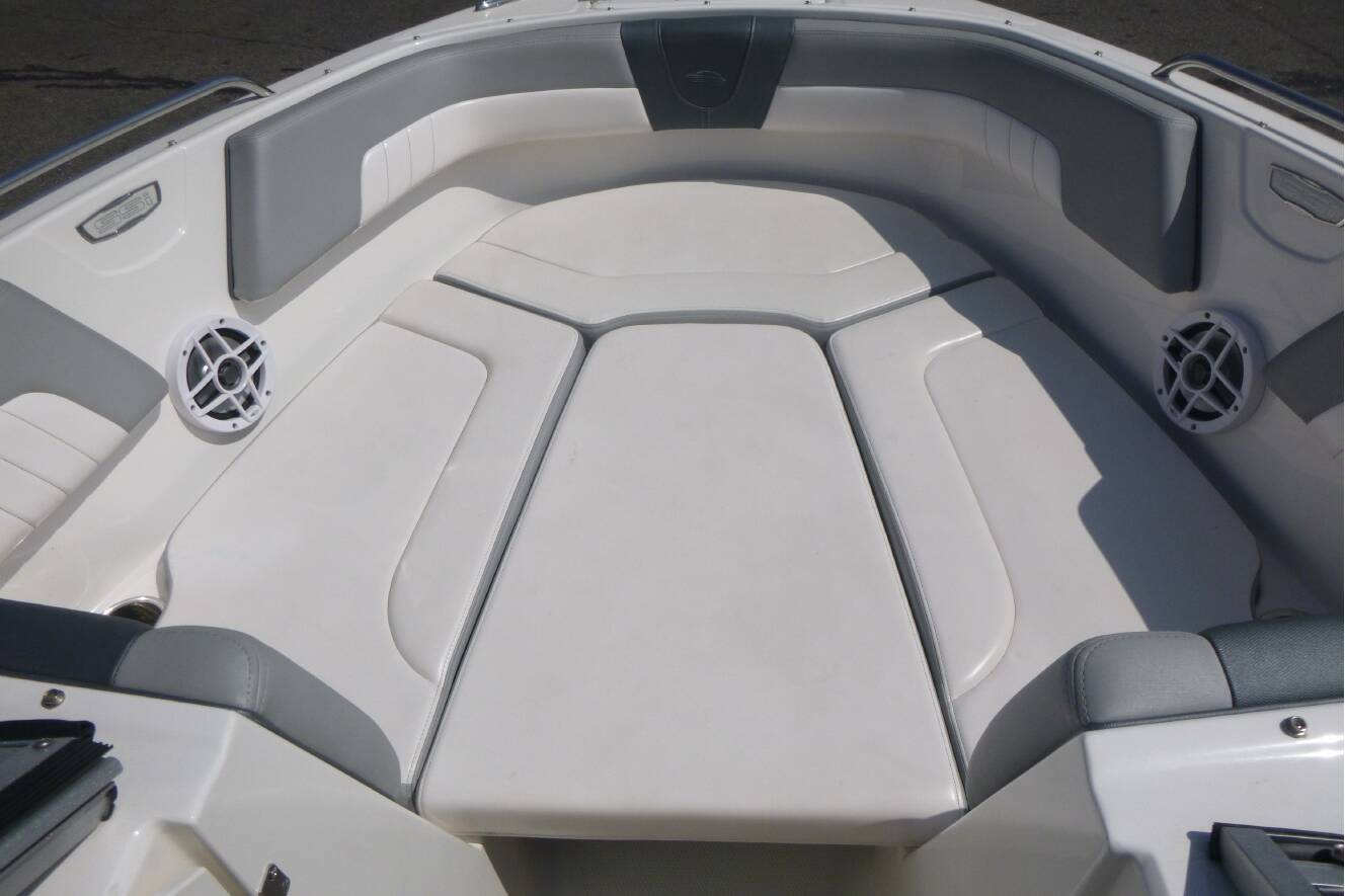 A photo of this 2021 Chaparral 23 SSi