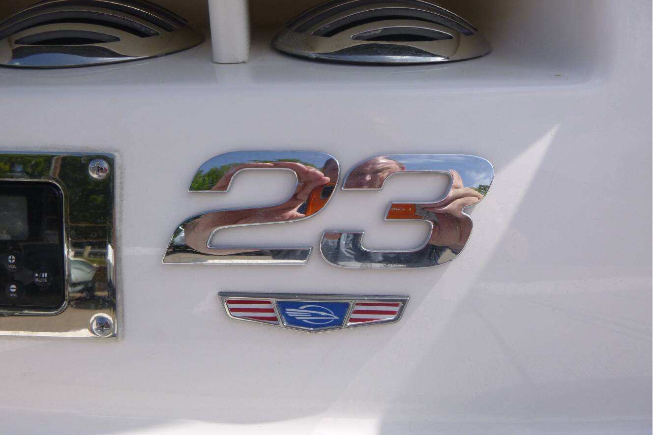 A photo of this 2021 Chaparral 23 SSi