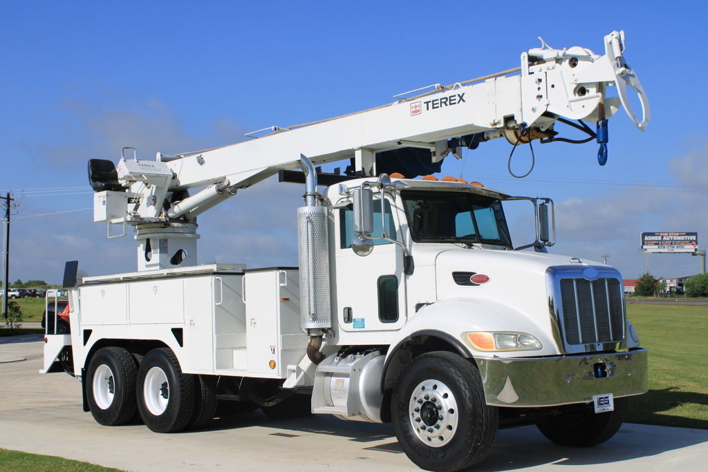 2007 PETERBILT 335 / Terex Commander 6060 in Bryan, TX