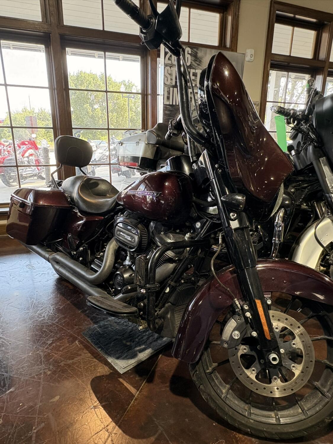 2018 Harley-Davidson Street Glide Special SPECIAL in Winterville, NC