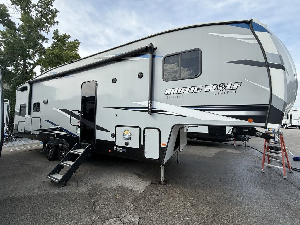 2022 Cherokee ARCTIC WOLF 287BH in lexington KY