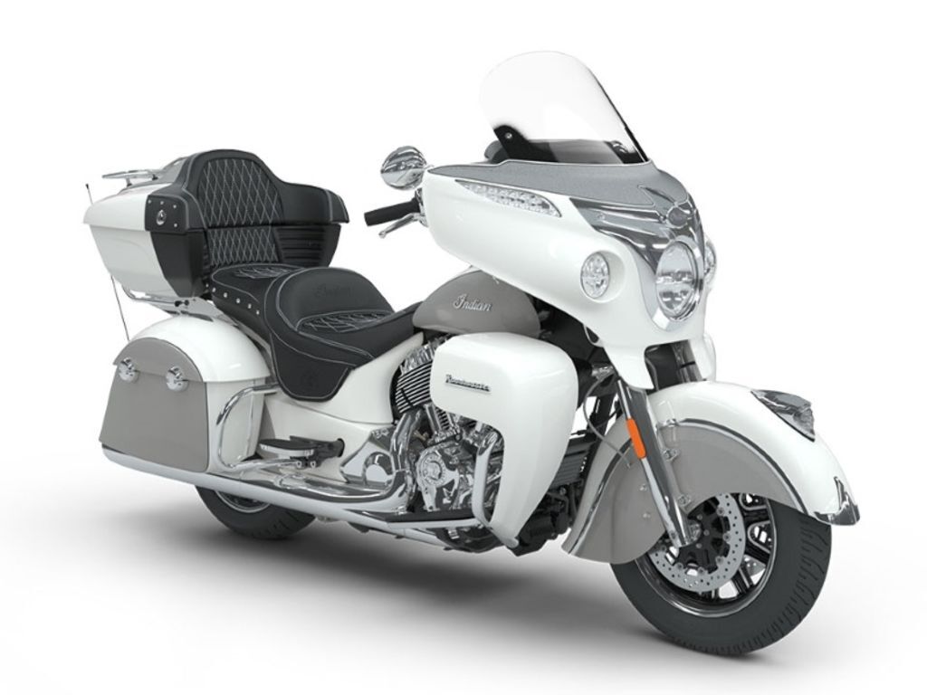 2018 Indian Motorcycle® Roadmaster® ABS Pearl White over Star Silver BASE in New York, NY
