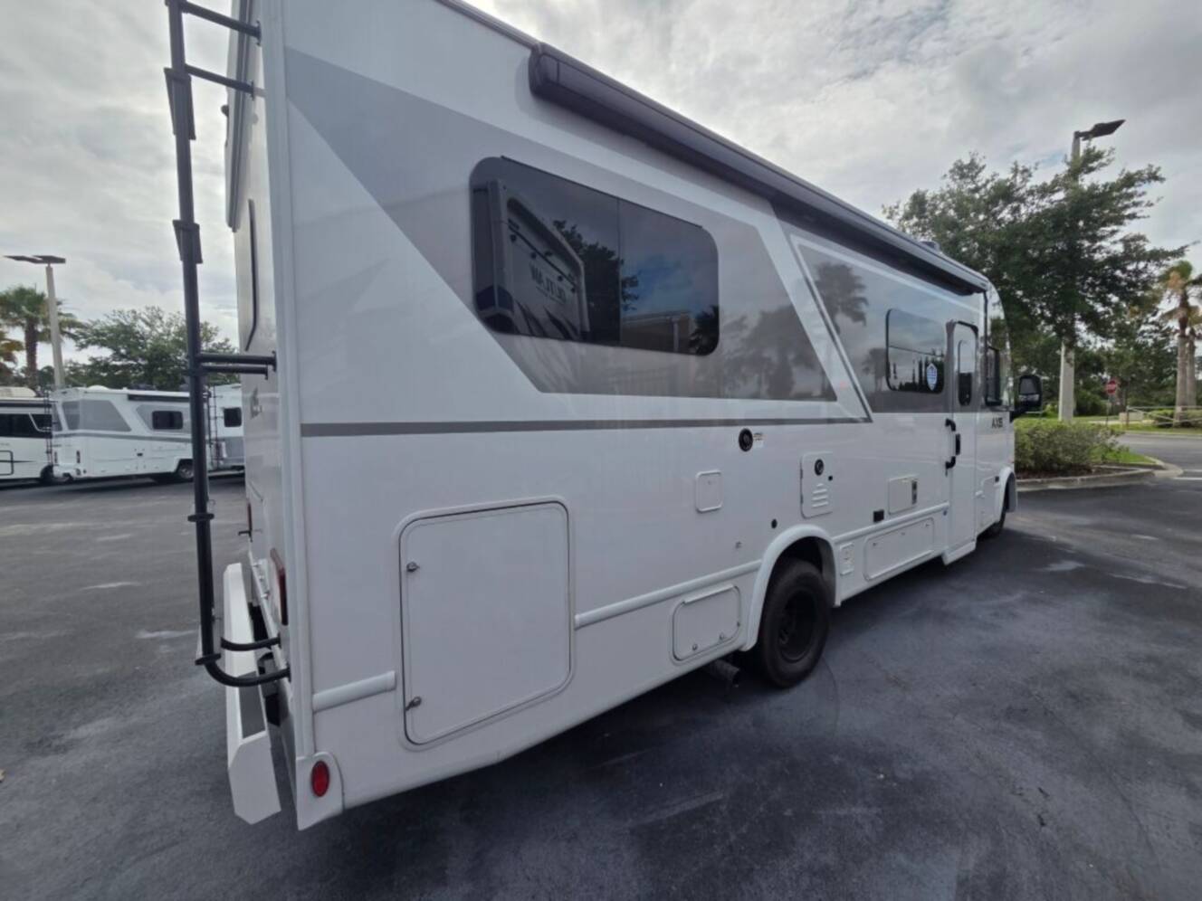 A photo of this 2026 Thor Motor Coach Axis 26.2
