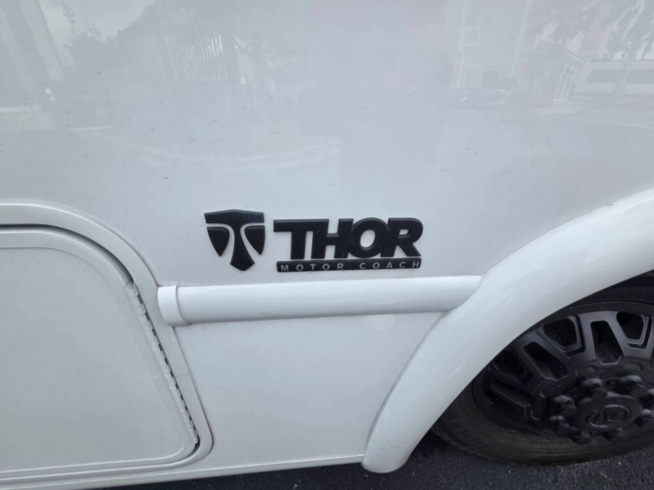 A photo of this 2026 Thor Motor Coach Axis 26.2