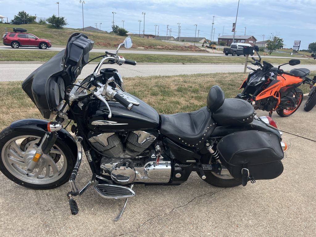 2005 Honda® VTX1300C5 C in St Robert, MO