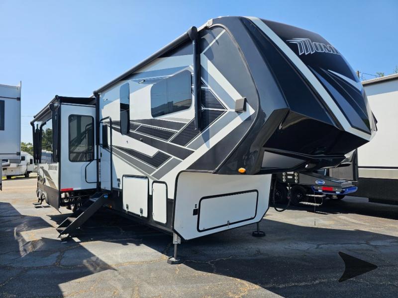2022 Grand Design Momentum 397TH in longview TX