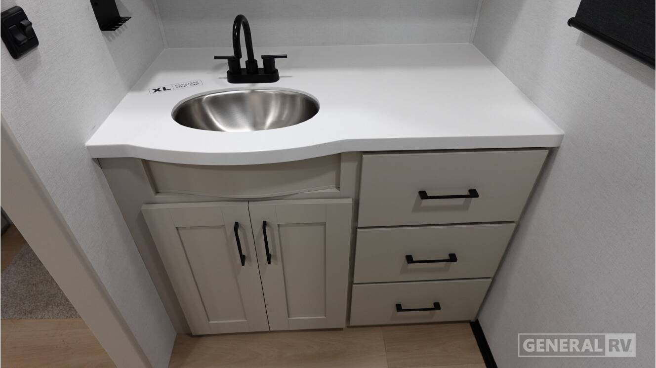 A photo of this 2027 Alliance Rv DELTA 262RB