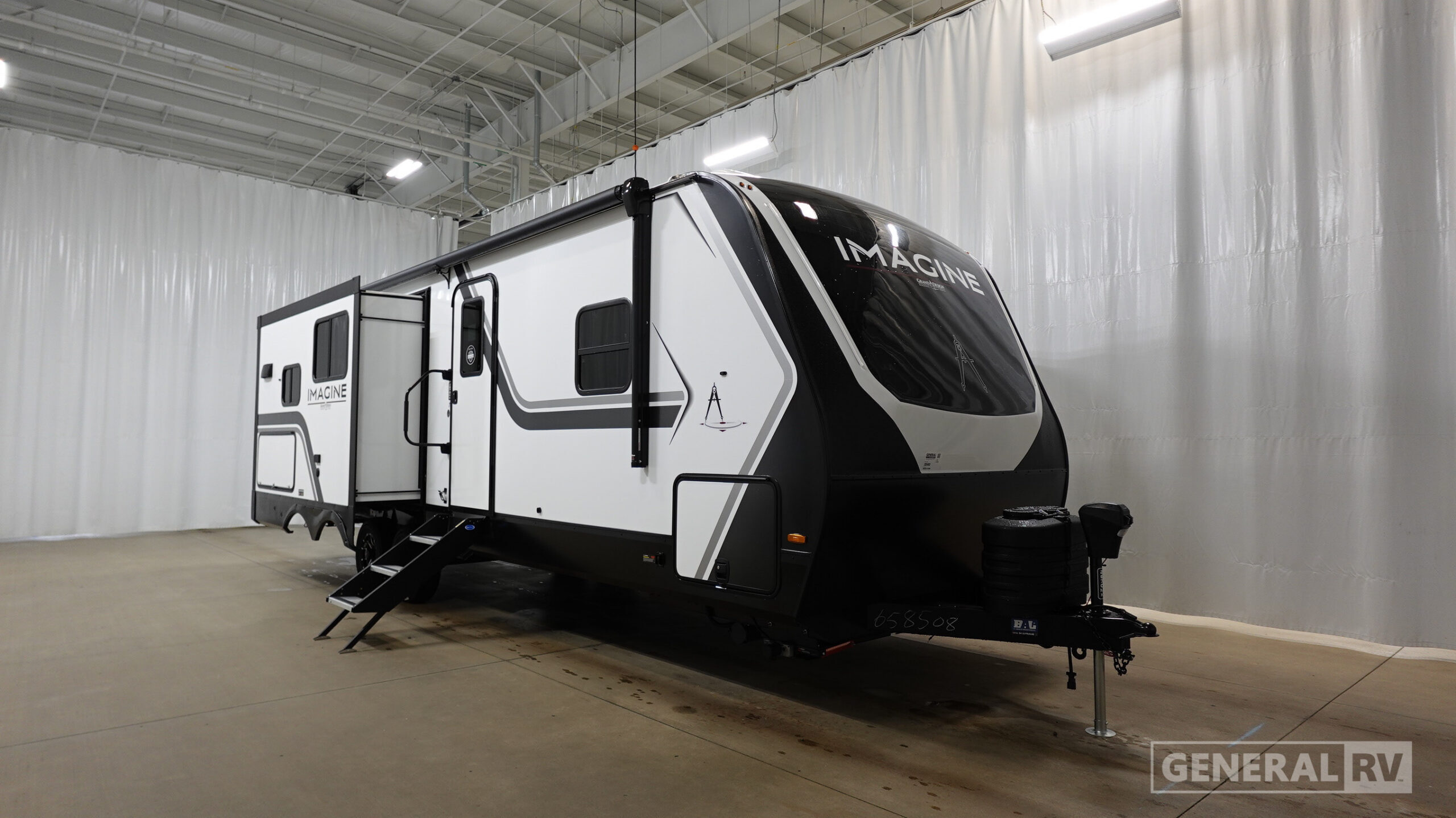 2027 Grand Design IMAGINE 2670MK RV