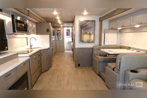 2027 Thor Motor Coach PASADENA SV 38DX in longmont CO