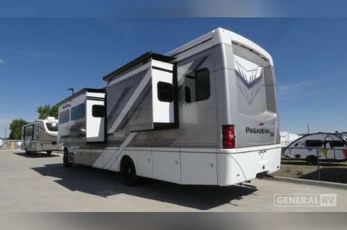 2027 Thor Motor Coach PASADENA SV 38DX in longmont CO
