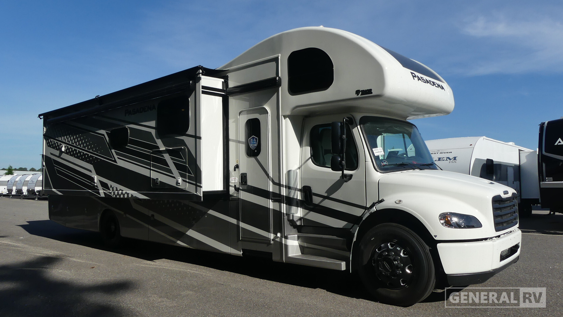 2026 Thor Motor Coach PASADENA 38DX in ashland VA