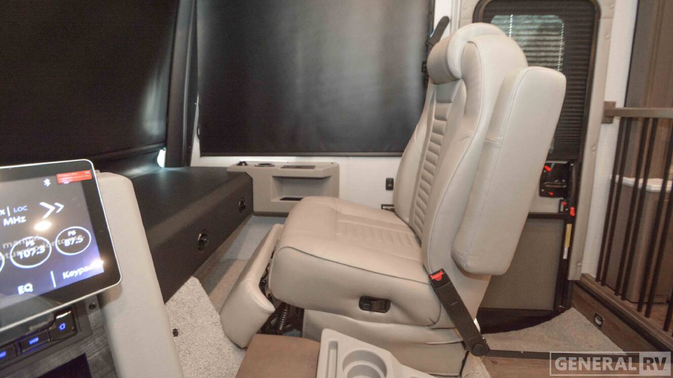 A photo of this 2026 Newmar BAY STAR 3626
