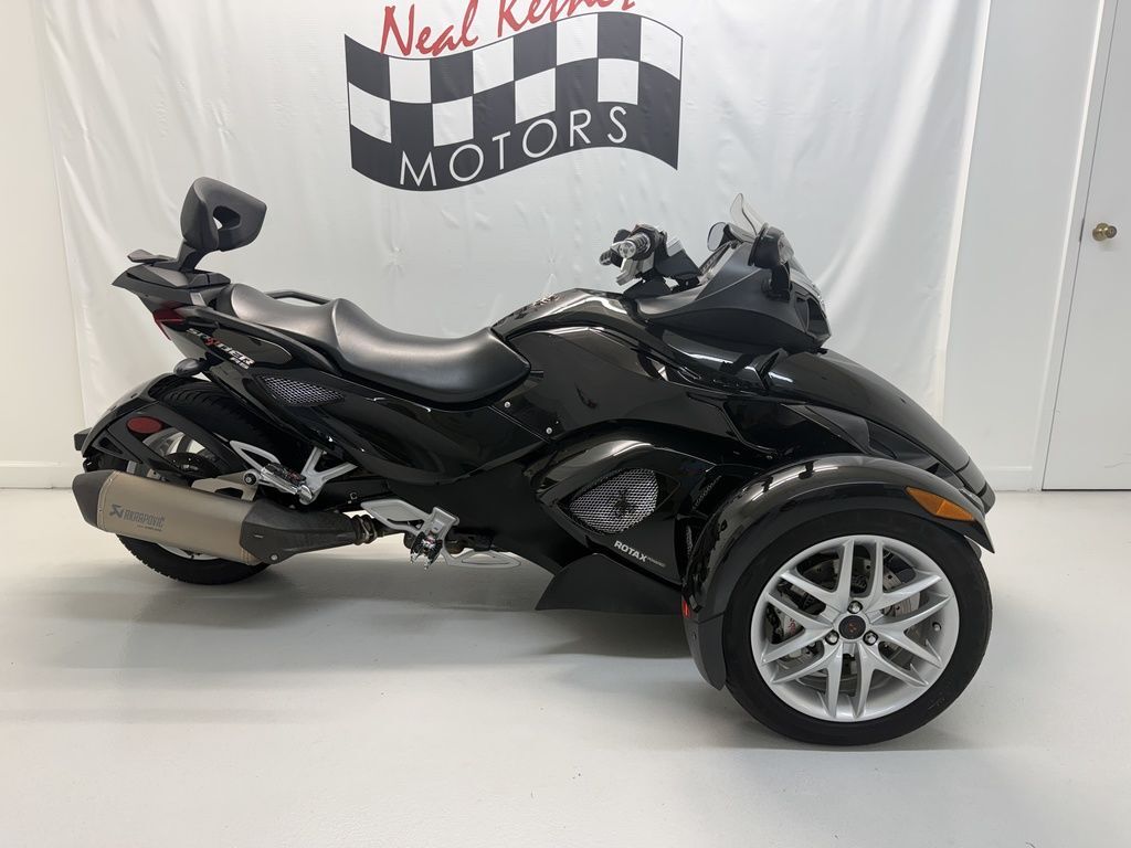 2013 Can-Am Spyder® RS SM5 RS SM5 in Winston Salem, NC