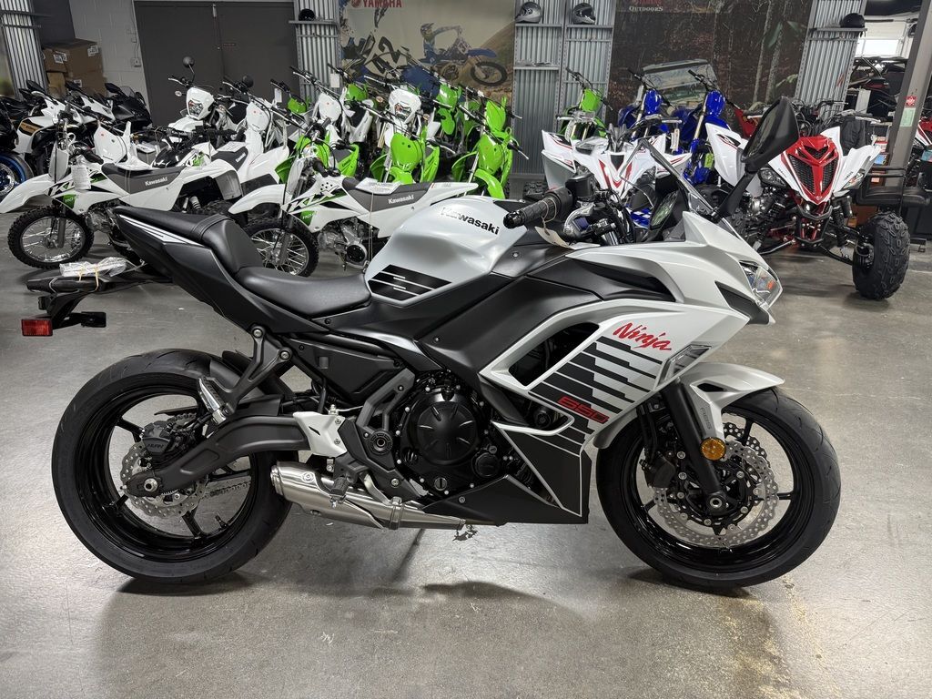 2026 Kawasaki Ninja® 650 ABS ABS in Ann Arbor, MI