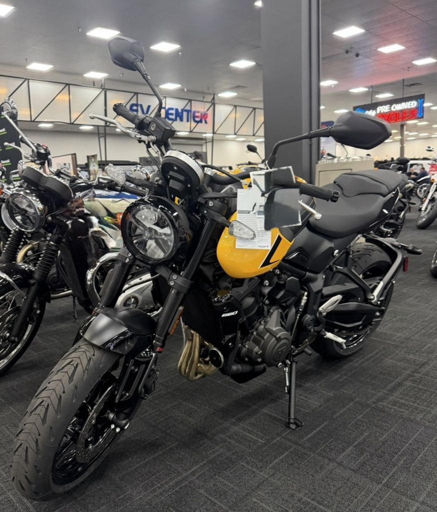 2026 Triumph Trident 660 Cosmic yellow 660 in Covina, CA