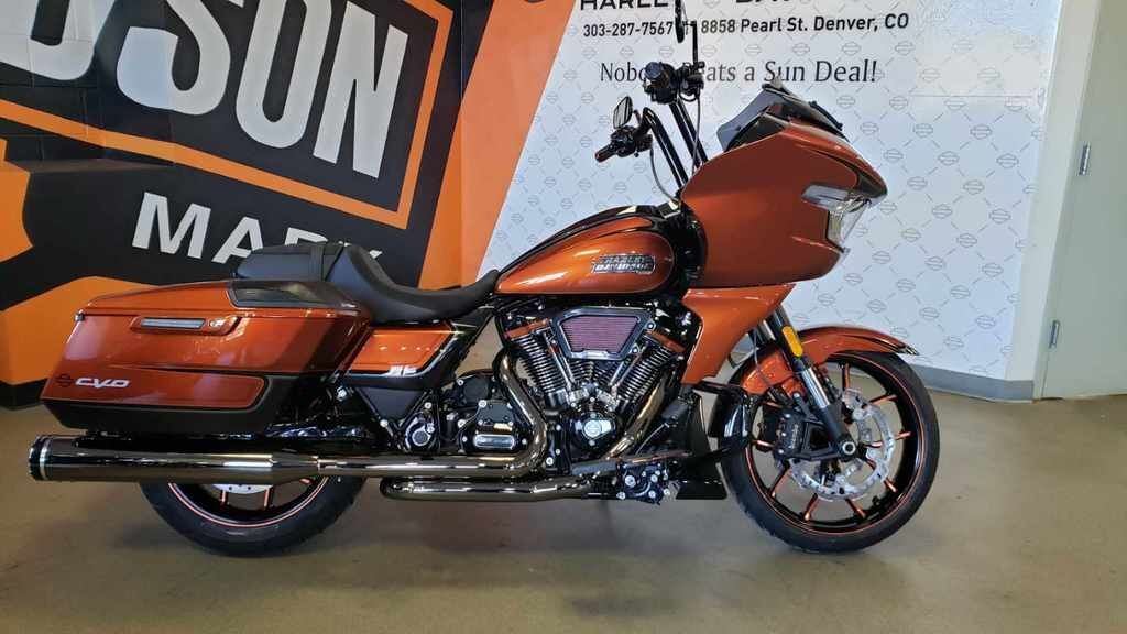 2023 Harley-Davidson® FLTRXSE - CVO Road Glide SHD FLTRXSE in Denver, CO
