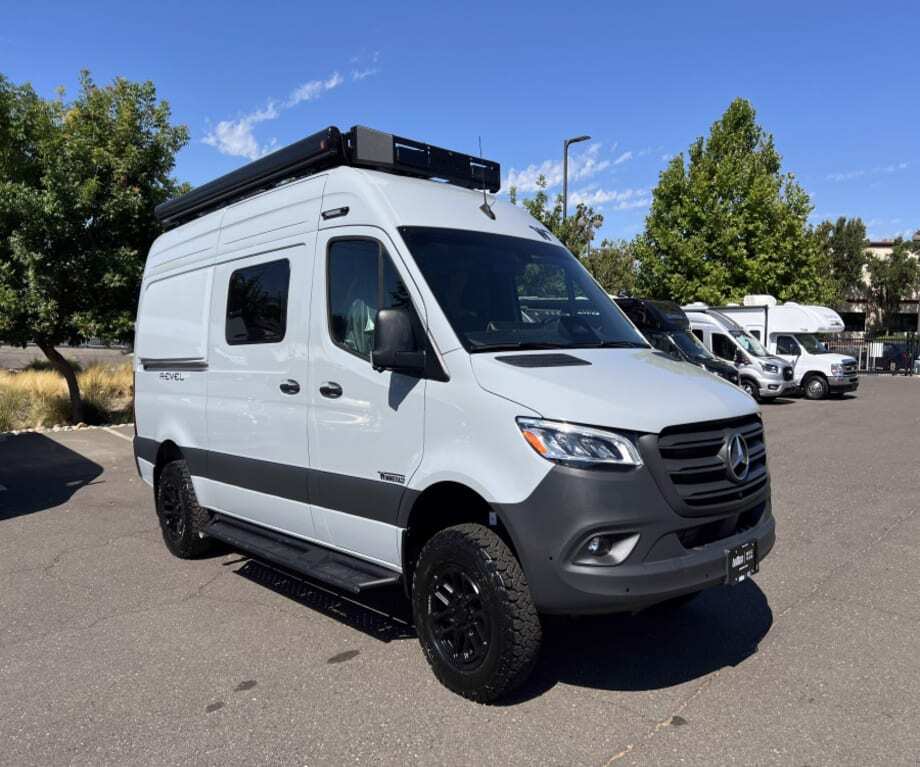 2027 Winnebago REVEL BMB44E-2.5-1 in west sacramento CA