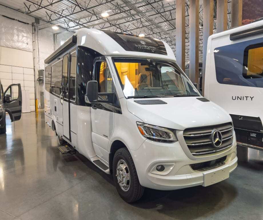 2024 Leisure Travel Vans UNITY U24FX in mesa AZ