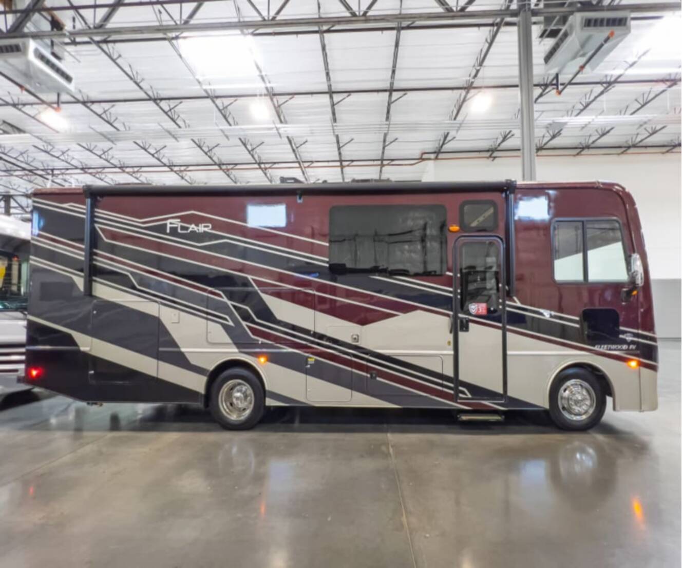 A photo of this 2027 Fleetwood FLAIR 29M