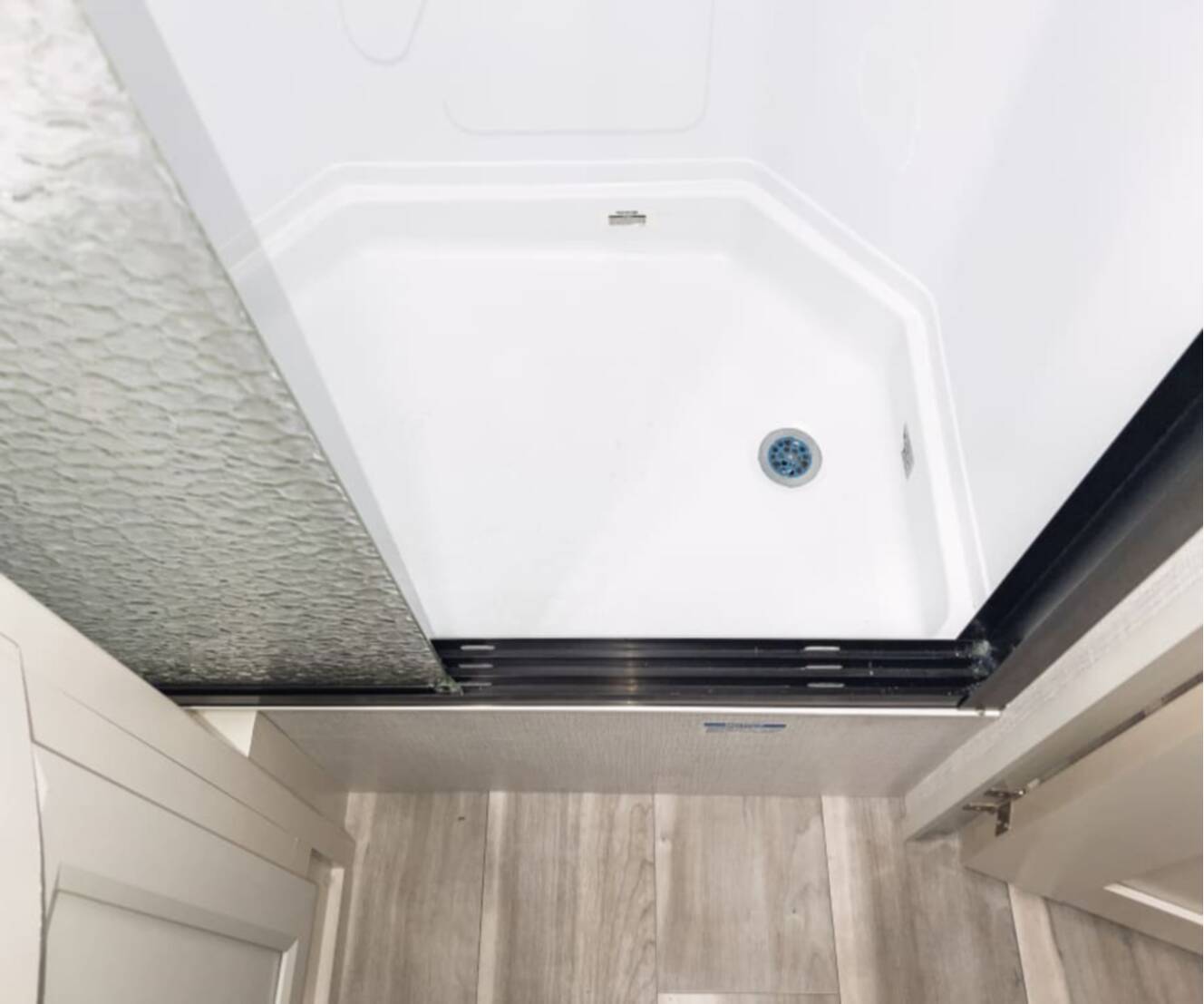 A photo of this 2027 Fleetwood FLAIR 29M