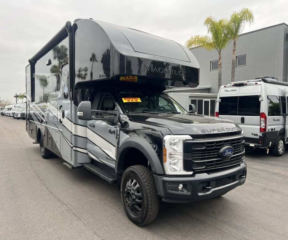 2027 Thor Motor Coach MAGNITUDE Z30-M in san diego CA
