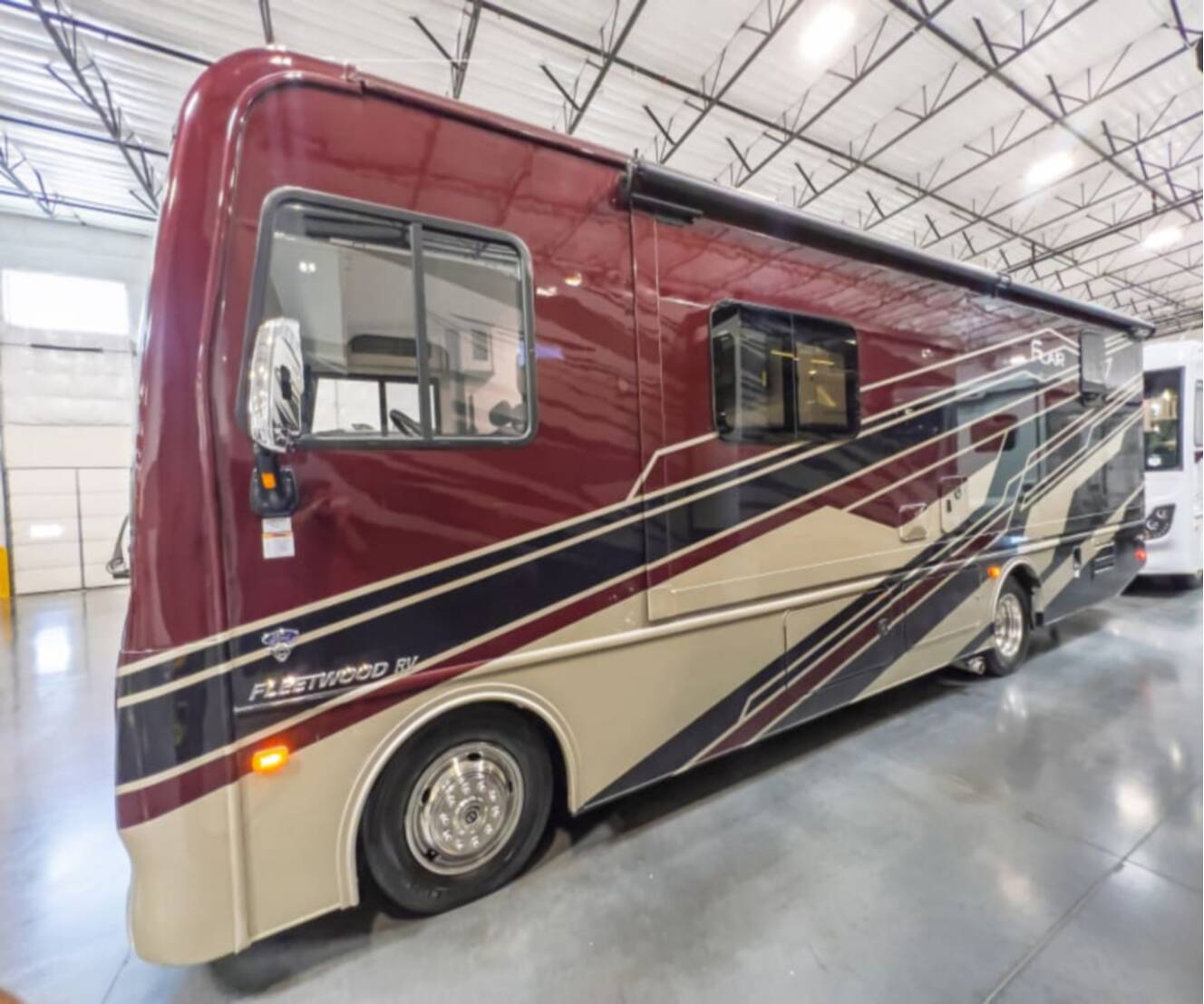 A photo of this 2027 Fleetwood FLAIR 29M