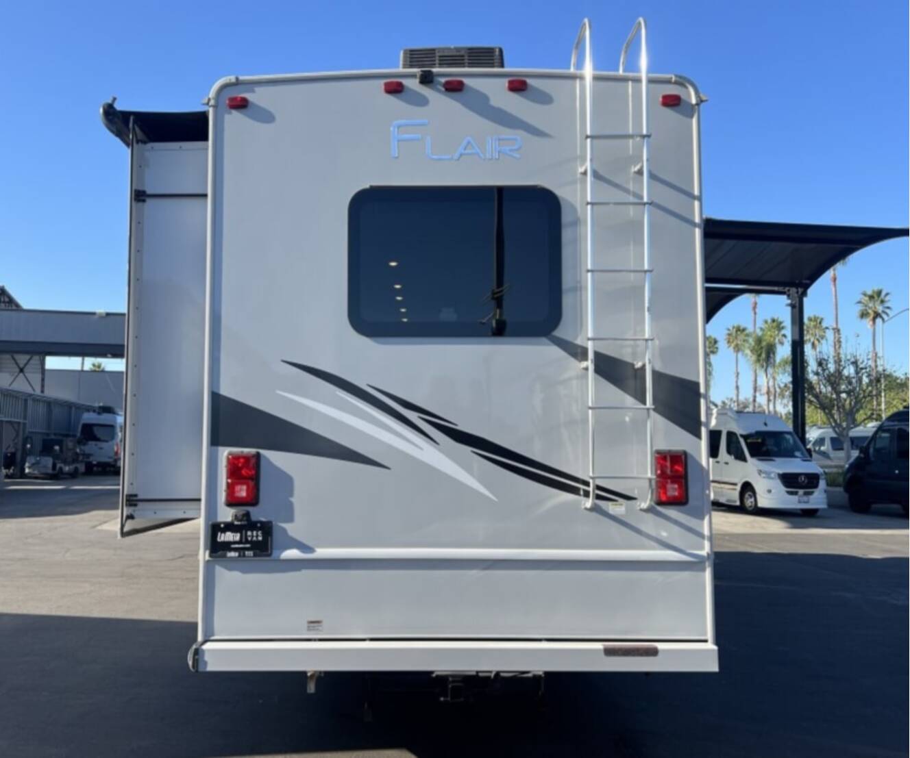 A photo of this 2024 Fleetwood FLAIR 29M
