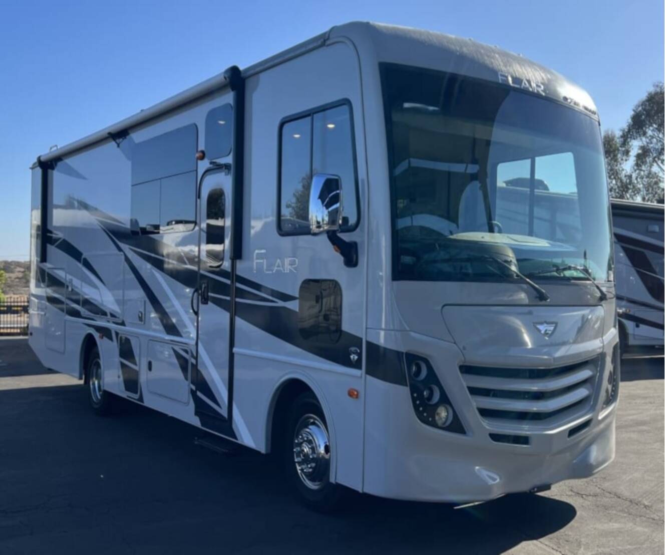 A photo of this 2024 Fleetwood FLAIR 29M