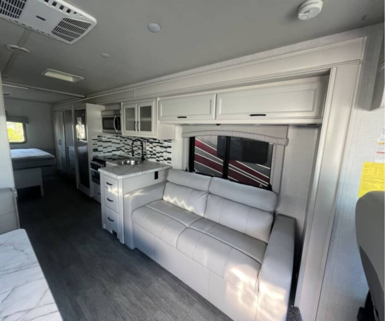 A photo of this 2024 Fleetwood FLAIR 29M