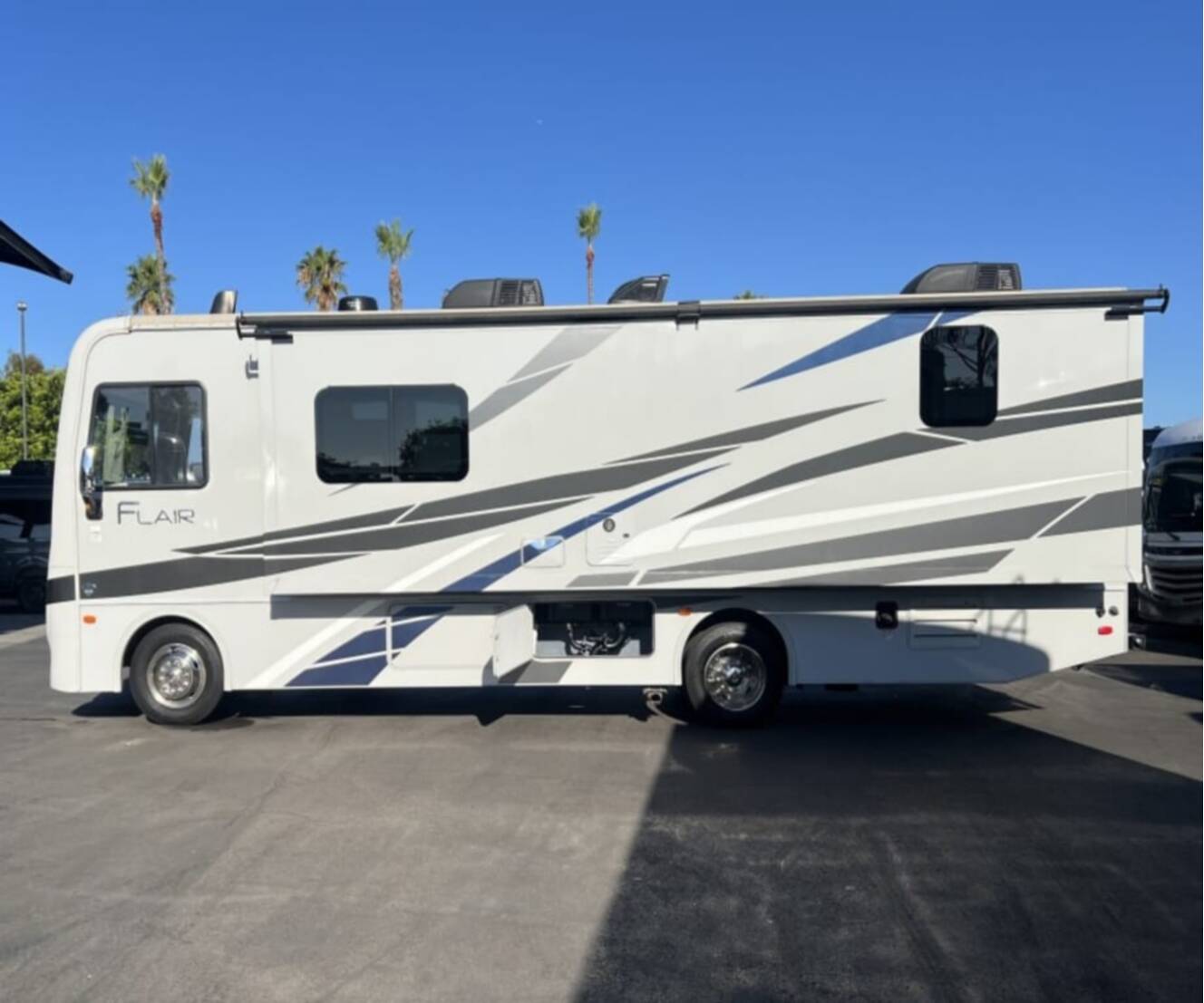 A photo of this 2024 Fleetwood FLAIR 29M